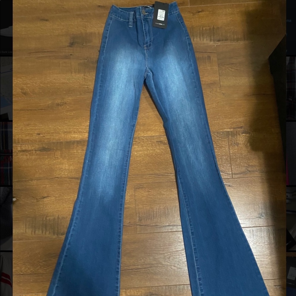 Fashion nova valentina flare jeans
